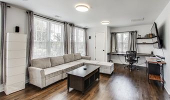 3100 N GLEBE Rd, Arlington, VA 22207