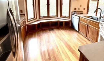 3055 Glenfinnan Dr, Albany, OH 45710