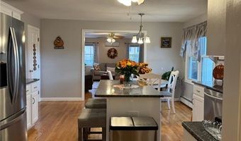 2212 Phenix Ave, Cranston, RI 02921