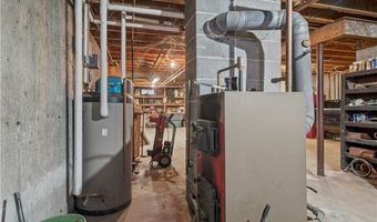 124 Benedict Rd, Burrillville, RI 02830