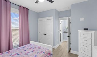9991 Crow Ln, Adkins, TX 78101