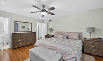 19 Sugar Maple Trl, Madison, WI 53717