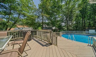 133 Russell Ln, Abington, MA 02351