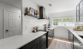 496 W PAR St 4, Orlando, FL 32804