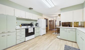 306 Park Ave, Alcester, SD 57001
