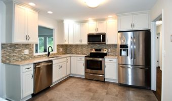 130 GREAT LAKE Dr, Annapolis, MD 21403