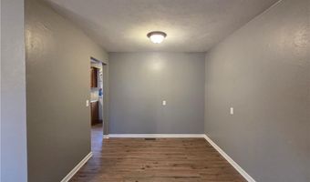 524 Pin Oak St, Adrian, MO 64720