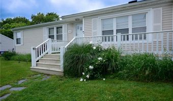 44 Dudley Ave, Newport, RI 02840