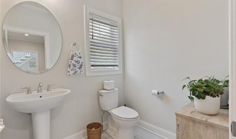 25 Kristin Dr, Cranston, RI 02921