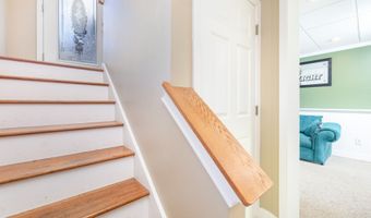 127 Curtiss St, Bristol, CT 06010