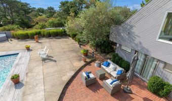 49 Gilberts Path, Amagansett, NY 11930