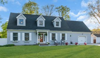 65 Serpentine Dr, Bayville, NJ 08721