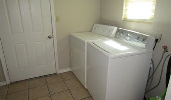 901 S 10th Street Ct, Artesia, NM 88210