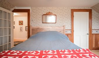 721 Hewitt Rd, Bristol, VT 05443