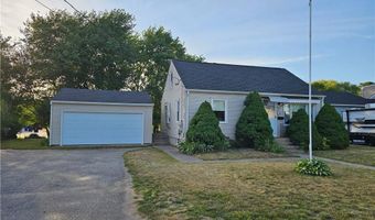 27 Clifton Ave, Coventry, RI 02816