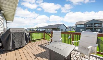 780 Brook Ridge Ave, North Liberty, IA 52317