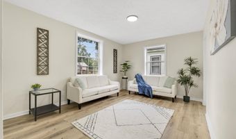1611 Sprott St, Auburn, IN 46706