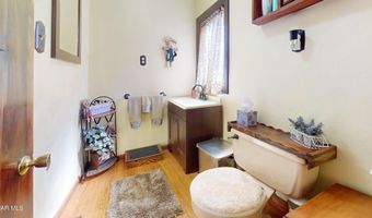 2419 9th St, Altoona, PA 16601