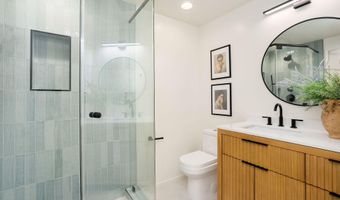 17914 Magnolia Blvd 135, Encino, CA 91316