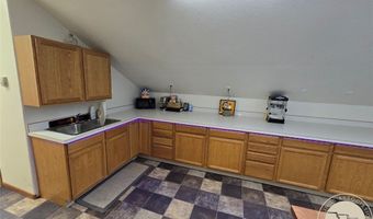 6 E Wabasha Ave, Baker, MT 59313