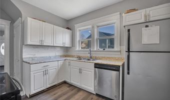 256 E York St, Akron, OH 44310