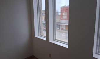 112 N Madison Ave, Aurora, MO 65605