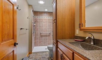 8840 SPRING LAKE Rd, Amherst, WI 54406