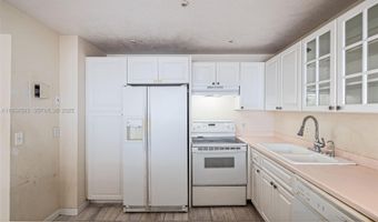 2801 NE 183rd St 510W, Aventura, FL 33160