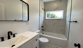 16 Trinton Ave, Bedford, IN 47421
