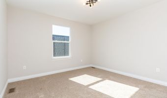 27633 Maryjane Ln E, Chesterfield, MI 48047