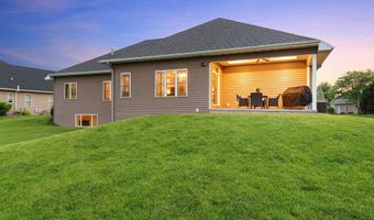 6600 N KUREY Dr, Appleton, WI 54913