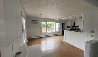 2-4 Elmwood St, Amesbury, MA 01913