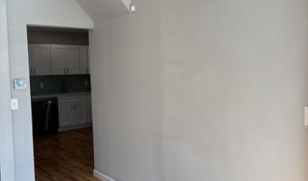 646 Hallett St, Bridgeport, CT 06608