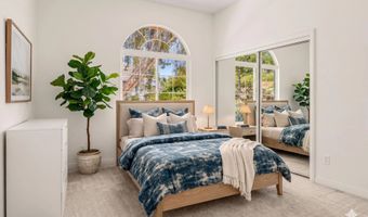 2475 Canyon Creek Rd, Escondido, CA 92025