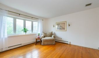 19 W Lakeview Rd, Alloway, NJ 07460