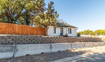 612 Lovers Ln, Aztec, NM 87410