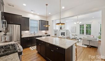 1435 Tippah Park Ct, Charlotte, NC 28205