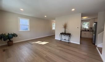 310 Spruce St, Absecon, NJ 08201