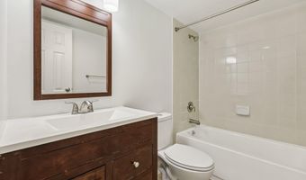 4500 S FOUR MILE RUN Dr 220, Arlington, VA 22204