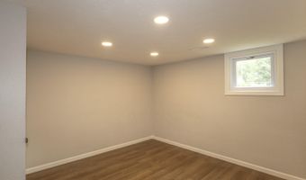 703 Johnson Ave, Ava, MO 65608