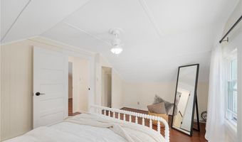 69 Overlook Dr, Warwick, RI 02818