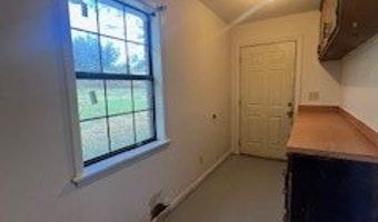 26 Lakeview Dr, Bay Springs, MS 39422