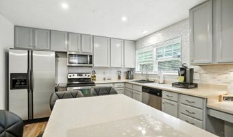 1271 Timberland Dr, Woodlawn, OH 45215