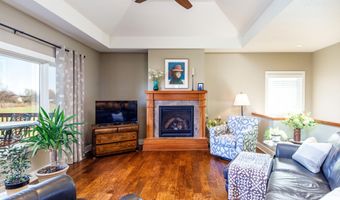 4102 Ballentine Dr, Ames, IA 50010