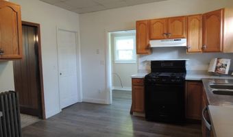 401 S Third St, Altamont, IL 62411