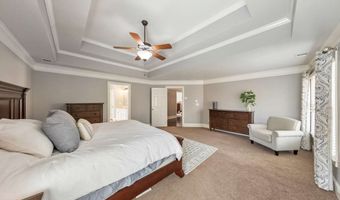 62 Applewood Ln, Acworth, GA 30101