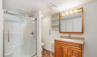 1027 W Superior St, Alma, MI 48801