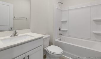 1085 Misty Creek Dr, Aberdeen, NC 28315