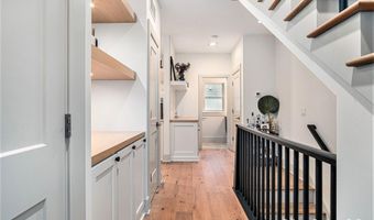 7277 Schoolhouse Dr SE 6, Ada, MI 49301