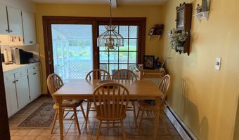 124 Brentwood Dr, Bristol, CT 06010